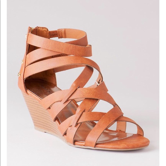 Madden Girl hiighfiv wedge sandals - Picture 1 of 5